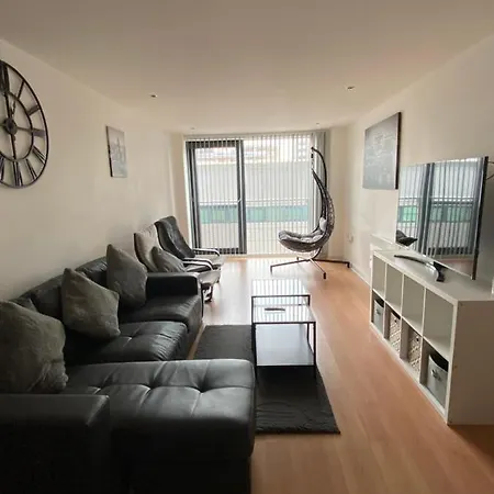 Secc&Hydro Beautiful 2Br Apartment With Free Parking Glasgow Exterior photo